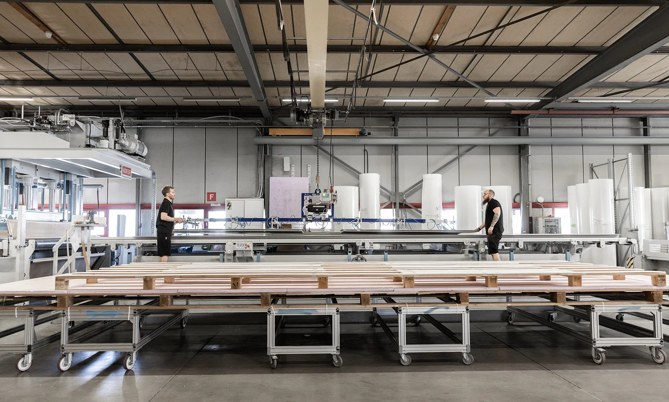 Fotoshooting bei der Coratec AG: Struktur einer Sandwichplatte